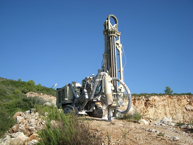 Máquina para la perforación de las voladuras