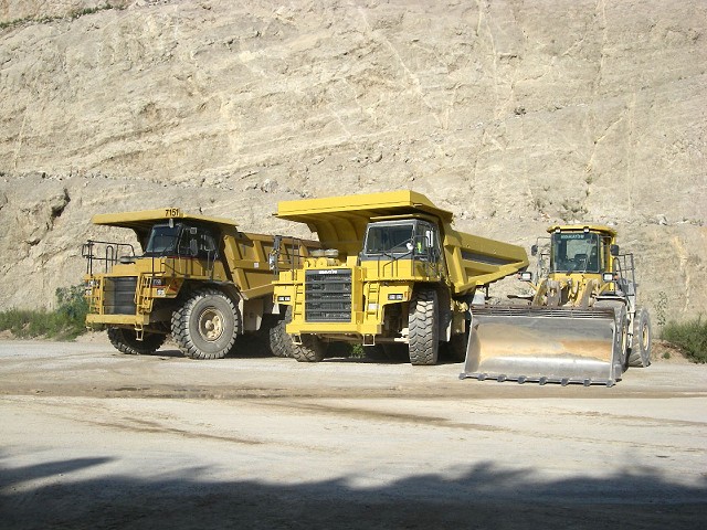 Camiones dumper para el transporte de material